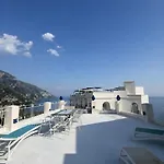 In Blue - La Terrazza Di Villa