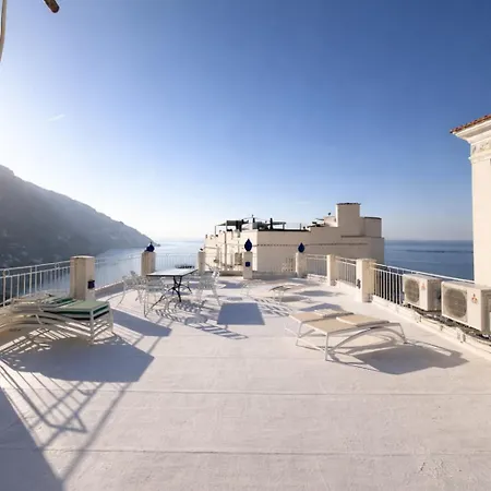 In Blue - La Terrazza Di * Ποζιτάνο