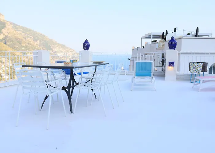 In Blue - La Terrazza Di Позітано