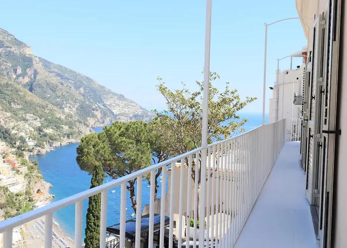 In Blue - La Terrazza Di Позітано